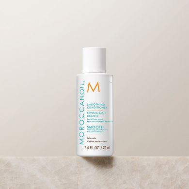 Разглаживающий кондиционер Moroccanoil Smoothing Conditioner 70 мл - основное фото