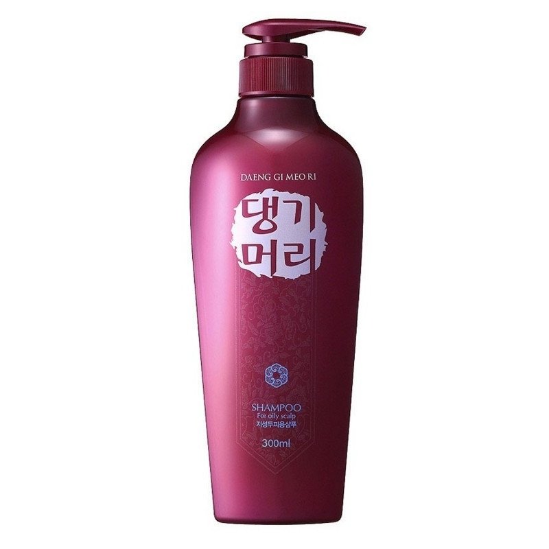 Освежающий шампунь с экстрактом портулака для жирной кожи головы Daeng Gi Meo Ri Shampoo For Oily Scalp 300 мл - основное фото