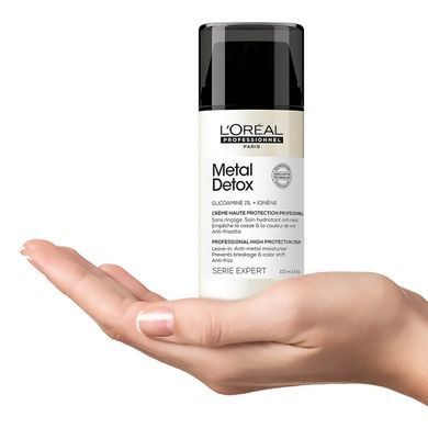 Крем для зменшення ламкості волосся та зміни кольору L'Oreal Professionnel Metal Detox Professional High Protection Cream 100 мл - основне фото