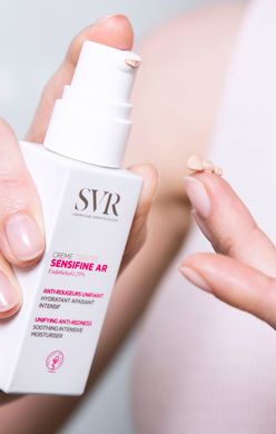 Тональний крем SVR Sensifine AR Unifying Anti-Redness Soothing Intensive Moisturiser Cream 40 мл - основне фото