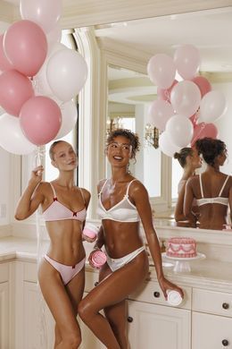 Лімітований крем для тіла &laquo;Торт до Дня народження&raquo; Bali Body Birthday Cake Body Whip - основне фото
