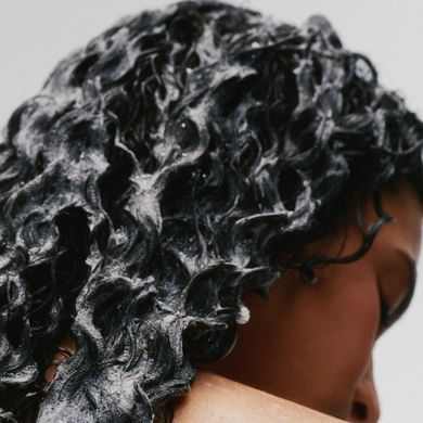 Шампунь для кучерявого волосся Olaplex №4 Bond Shaper Hydrating Curl Shampoo 250 мл - основне фото