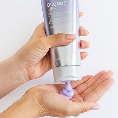 Фиолетовый кондиционер для сохранения холодного блонда Joico Blonde Life Violet Conditioner For Cool Bright Blondes 250 мл - основное фото