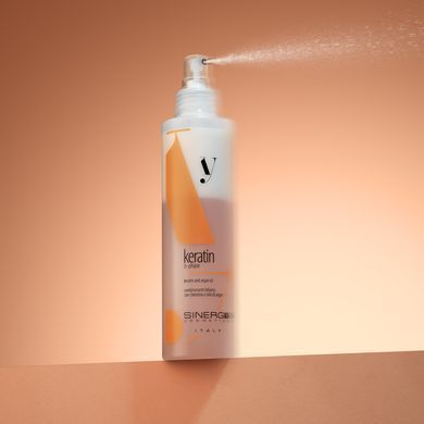 Двофазний спрей-кондиціонер для пошкодженого волосся Sinergy Cosmetics Y4.4 Keratin B-Phase 200 мл - основне фото
