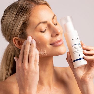 Очищающий салициловый гель Image Skincare Clear Cell Gel Cleanser 177 мл - основное фото