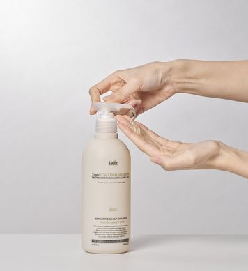 Бессульфатный органический шампунь для чувствительной кожи головы с эфирными маслами La`dor Triplex Natural Shampoo 530 мл - основное фото