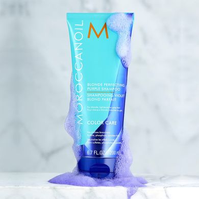 Фиолетовый шампунь для светлых волос Moroccanoil Blonde Perfecting Purple Shampoo 70 мл - основное фото