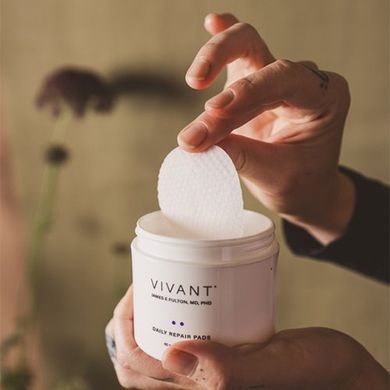 Мультикислотные пэды с 1% миндальной кислоты Vivant Daily Repair Pads 60 шт - основное фото