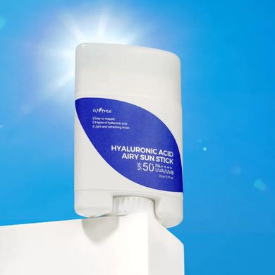 Сонцезахисний стік з гіалуроновою кислотою Isntree Hyaluronic Acid Airy Sun Stick SPF 50+ PA++++ 22 г - основне фото