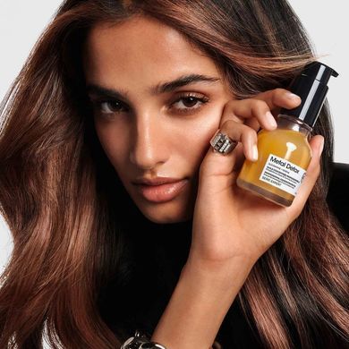Олія для зменшення ламкості волосся та зміни кольору L'Oreal Professionnel Metal Detox Concentrated Oil 50 мл - основне фото