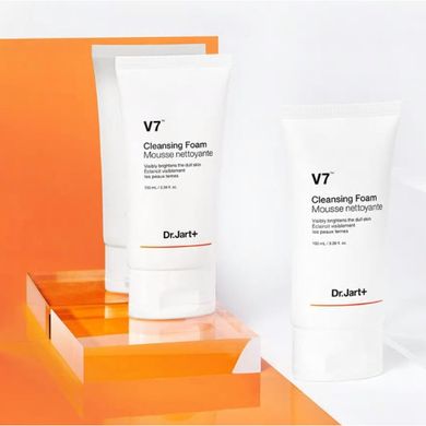 Пенка для умывания лица с двойным витаминным комплексом Dr. Jart+ V7 Cleansing Foam 100 мл - основное фото